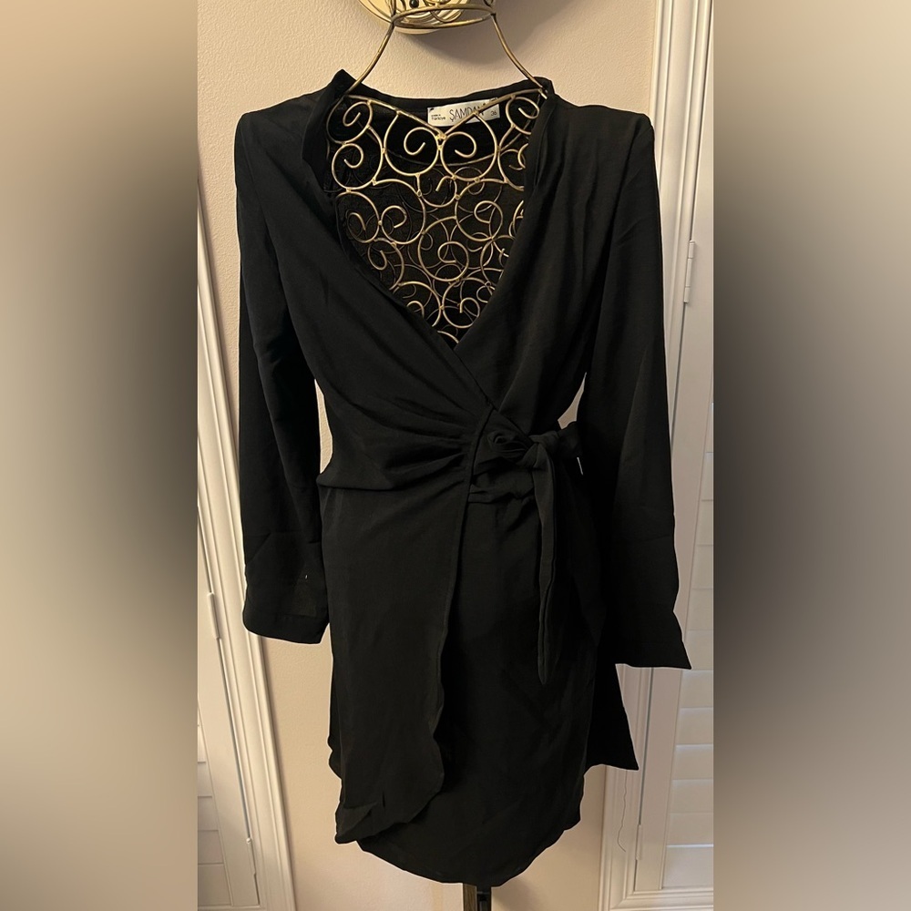 Elegant Black Wrap Dress - Picture 3 of 6